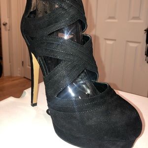 Aldo black suede platform heels
